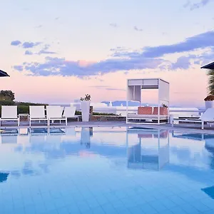 Archipelagos - Small Luxury Of The World קאלו ליבאדי